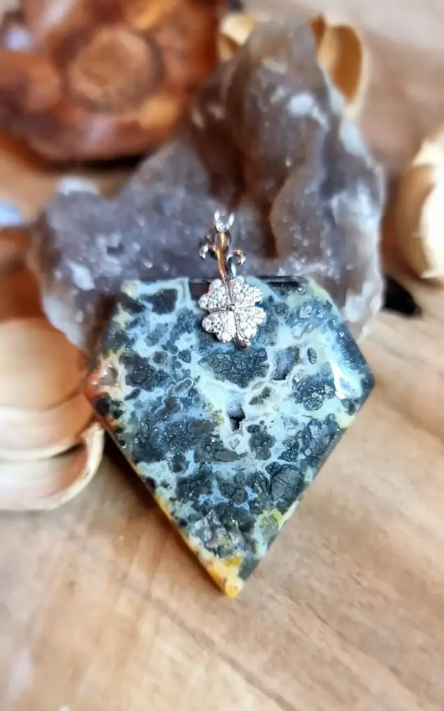 Marcassite d Indonesie. 4,6x4,2cm