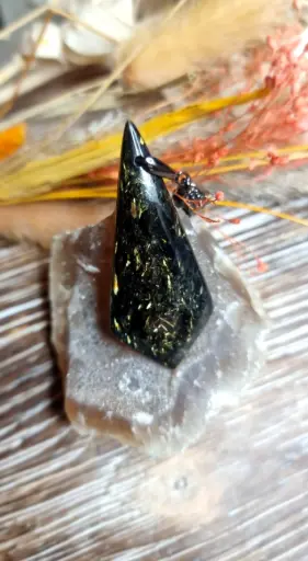 Nuumite, Groenland..5,6x2,5cm