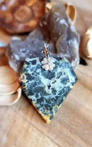 Marcassite d Indonesie. 4,6x4,2cm
