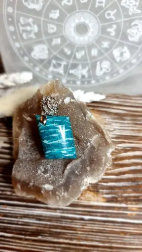 Amazonite. 2,2x1,6cm
